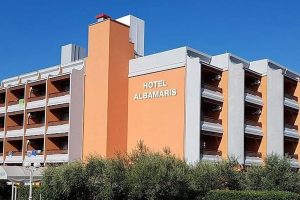 Hrvatska, Biograd, Hotel Albamaris